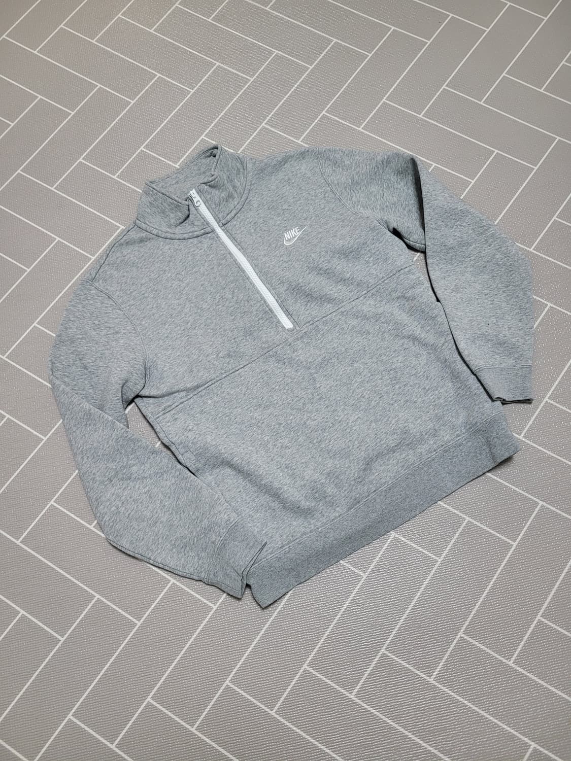 나이키 클럽 브러쉬드 백 하프집 풀오버 M 상품이미지1