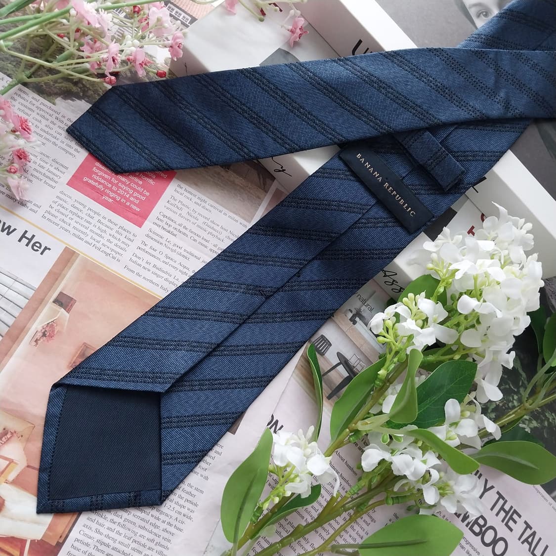 바나나리퍼블릭 넥타이 네이비 스트라이프 A+등급 K2465
 상품이미지5