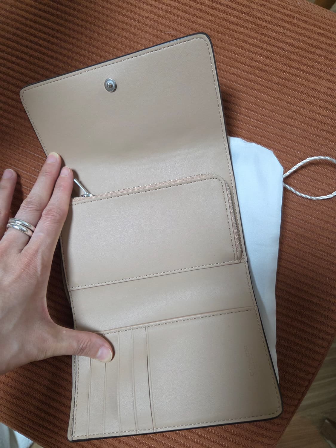 코치 지갑 상품이미지3