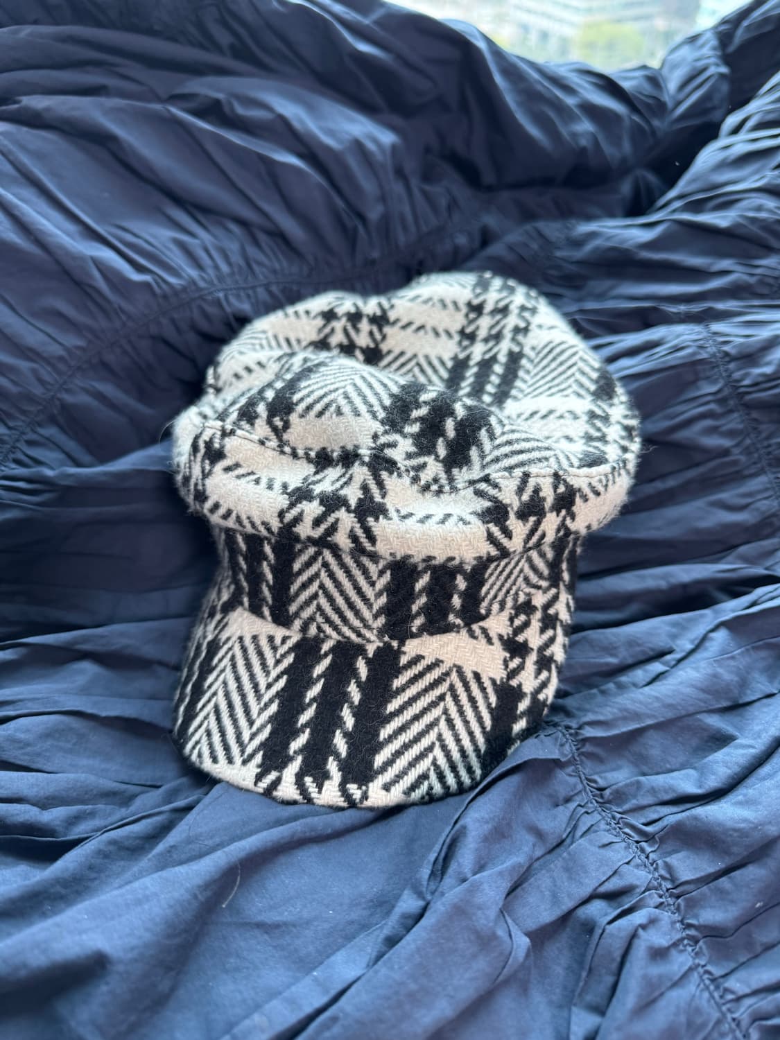 어썸니즈 모자 상품이미지1