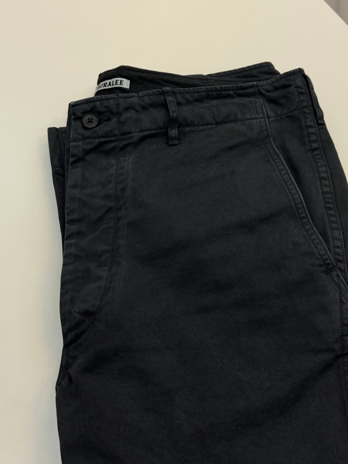 [5] 오라리 프로덕트 다이드 핀스 치노 내로우 팬츠 블랙 상품이미지8