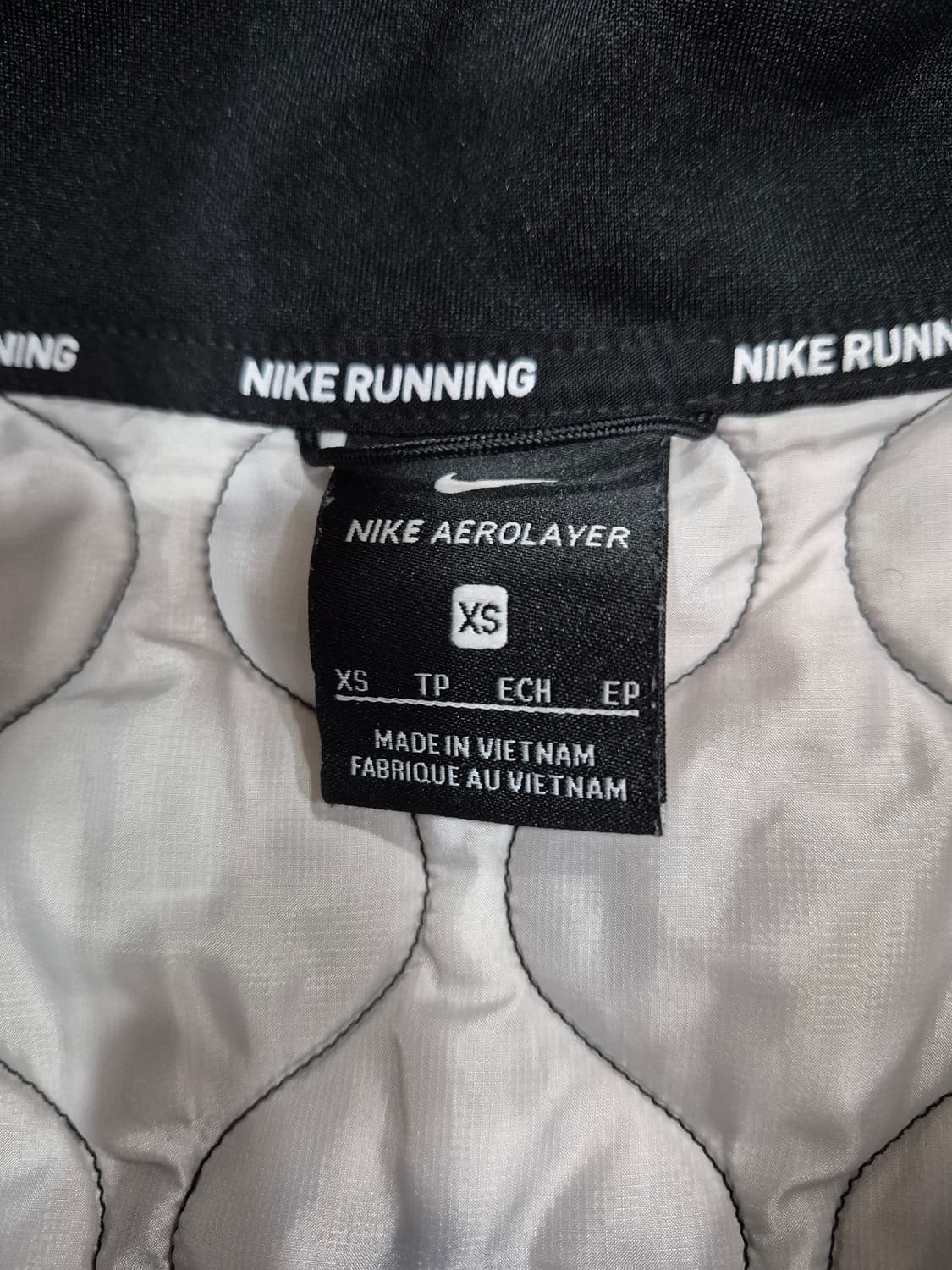 여성나이키 에어로레이어 베스트 상품이미지4