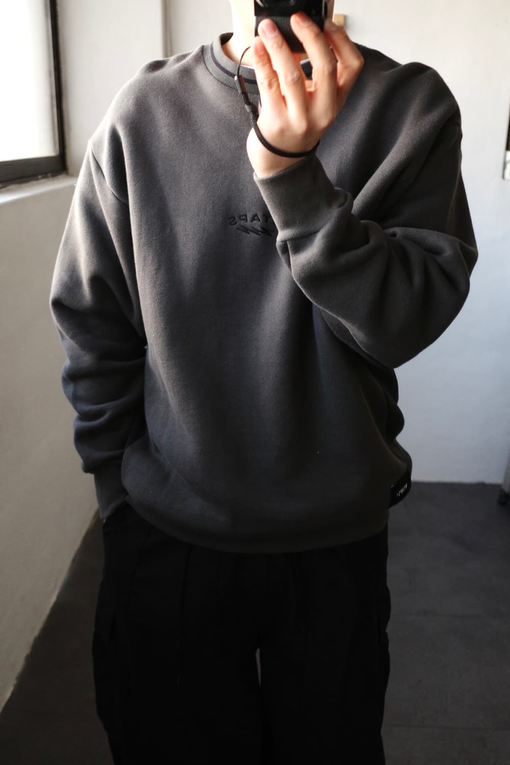 더블탭스 크루넥 스웻셔츠  상품이미지1