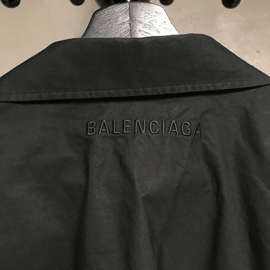 발렌시아가 블랙 셔츠 34 상품이미지8