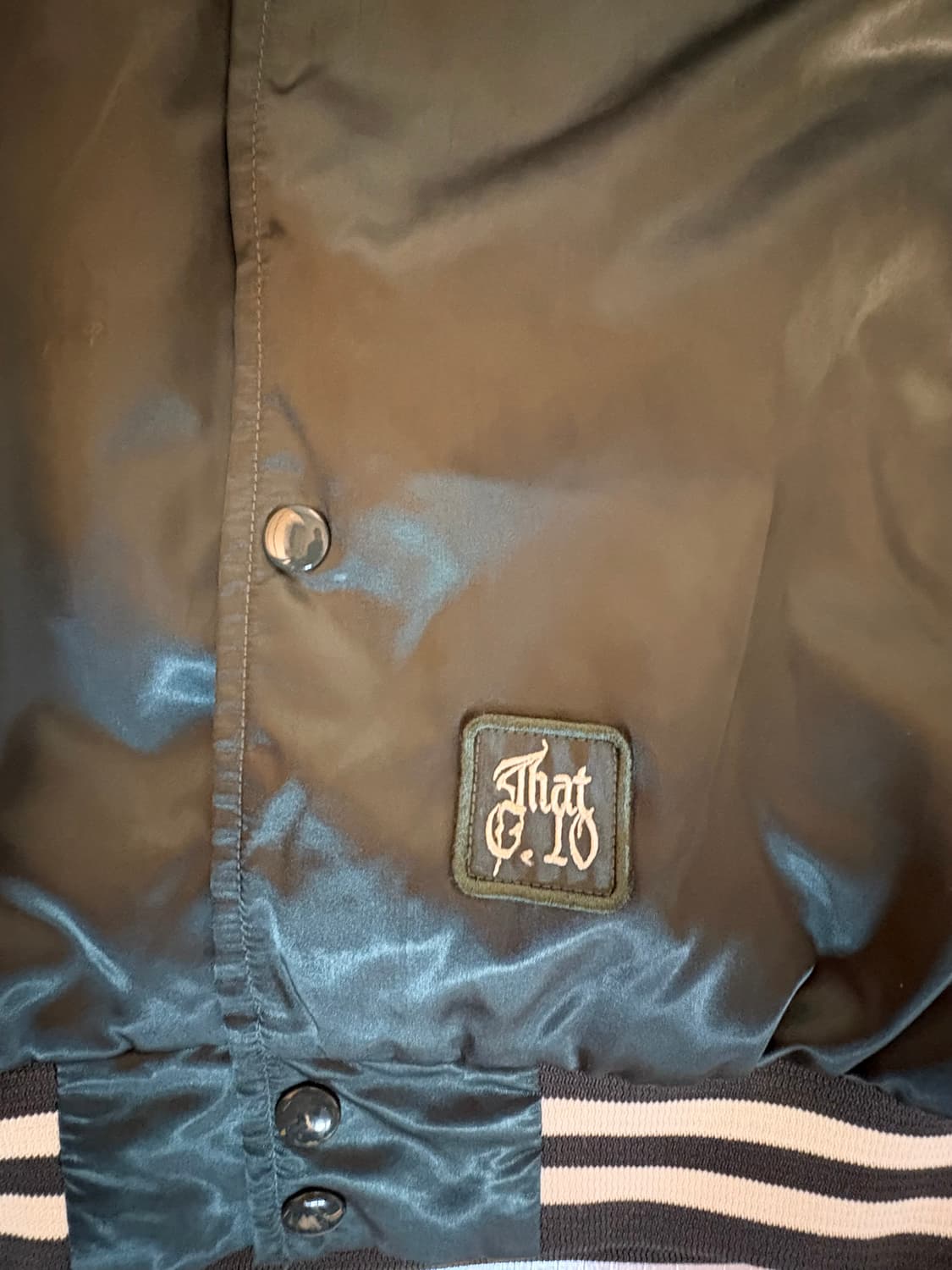 디스이즈네버댓 satin 자켓 판매 상품이미지3