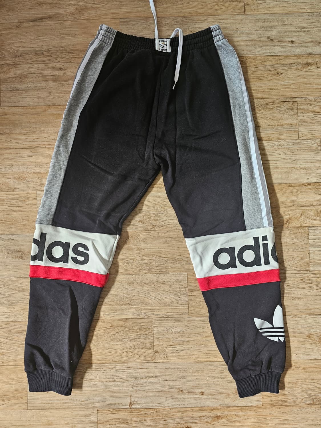 아디다스 blocked fleece 조거팬츠 상품이미지3