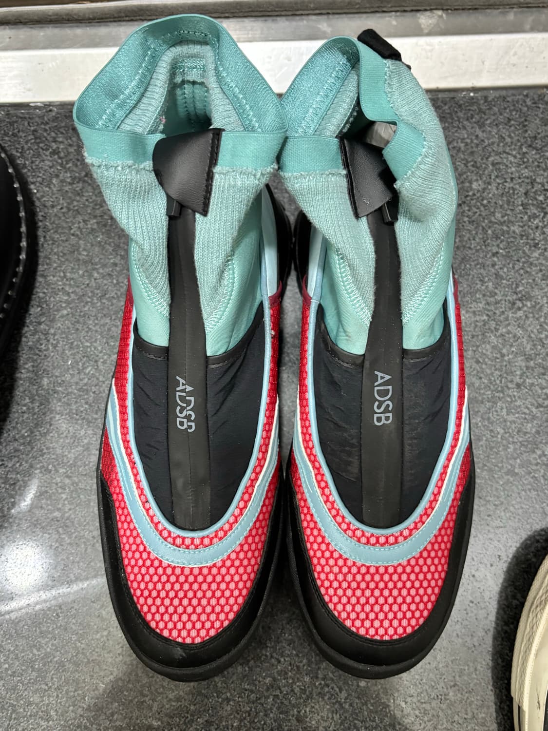 UNISEX MATTIO ZIP-UP TRAINER (DUST BLUE) 상품이미지1