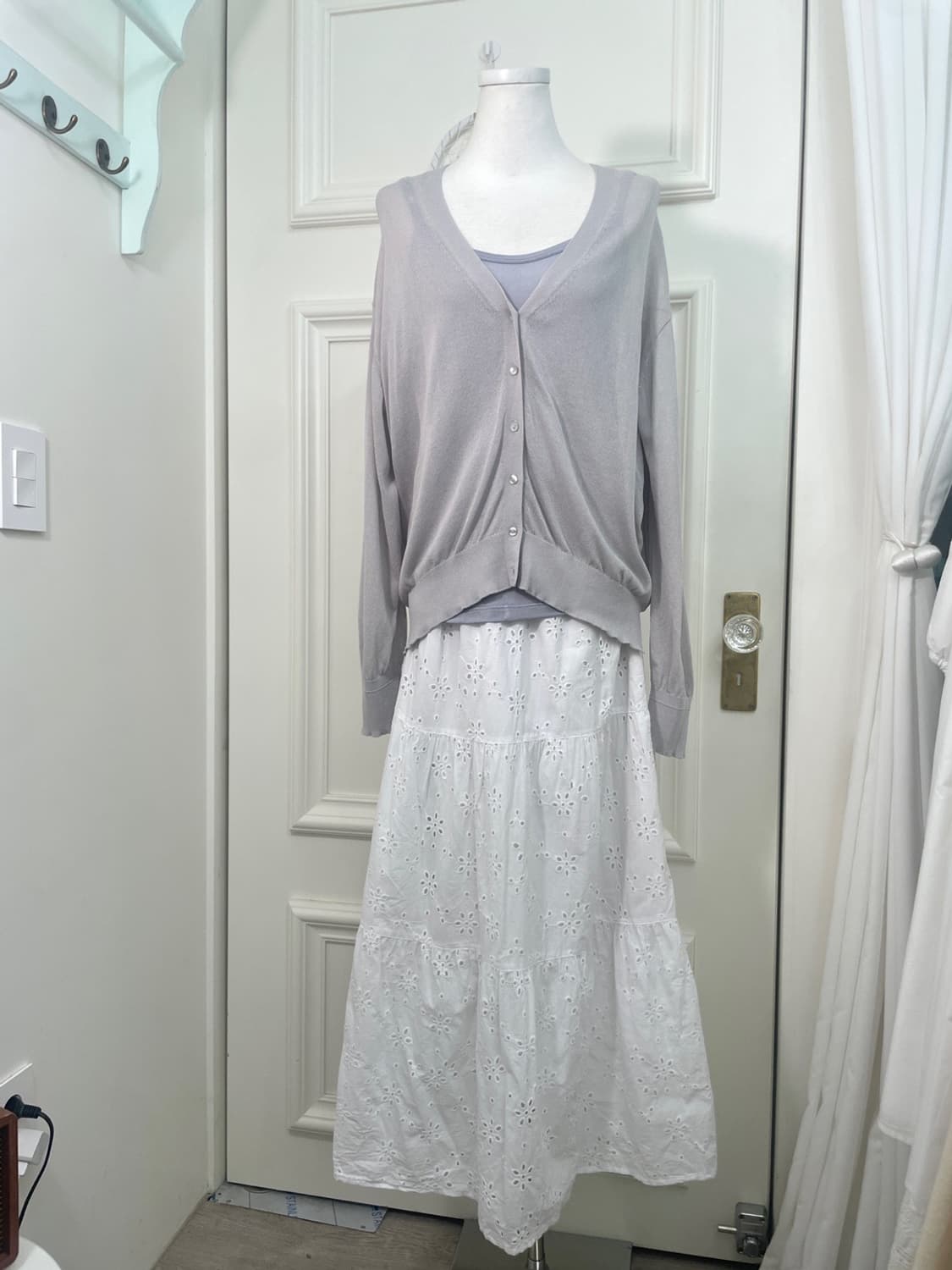 sheer gray v-neck cardigan(슬립 sold out) 상품이미지2