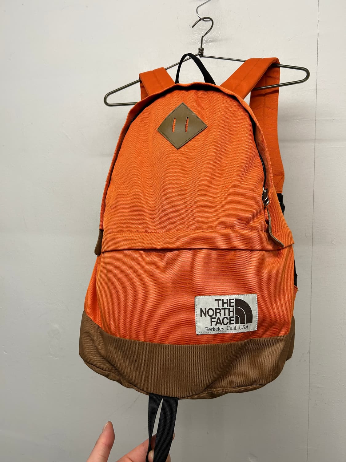 노스페이스 오렌지 백팩 가방 상품이미지2