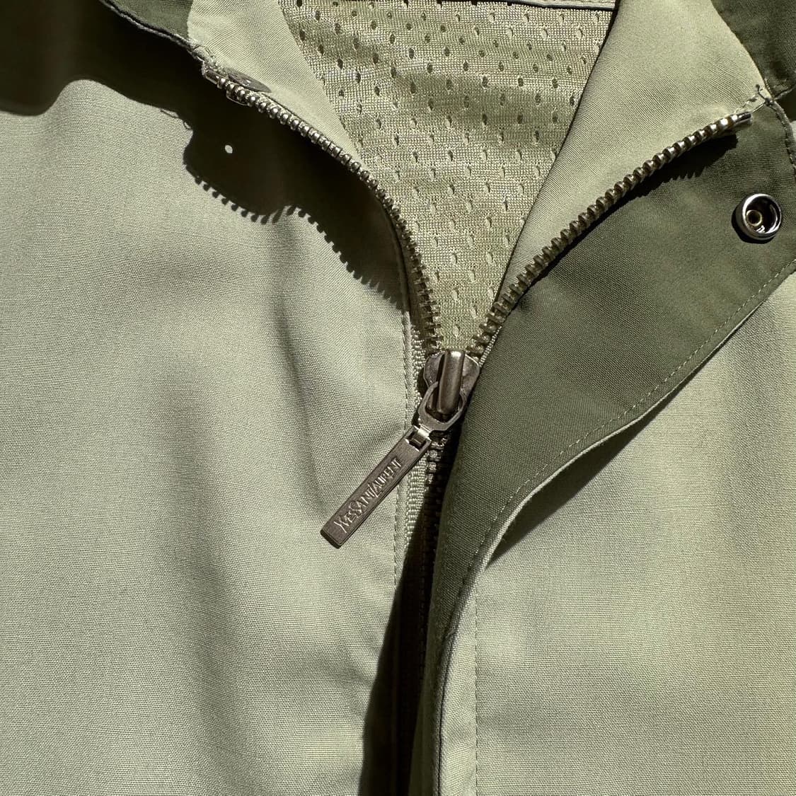 입생로랑 자수로고 폴리쉘 자켓 상품이미지4