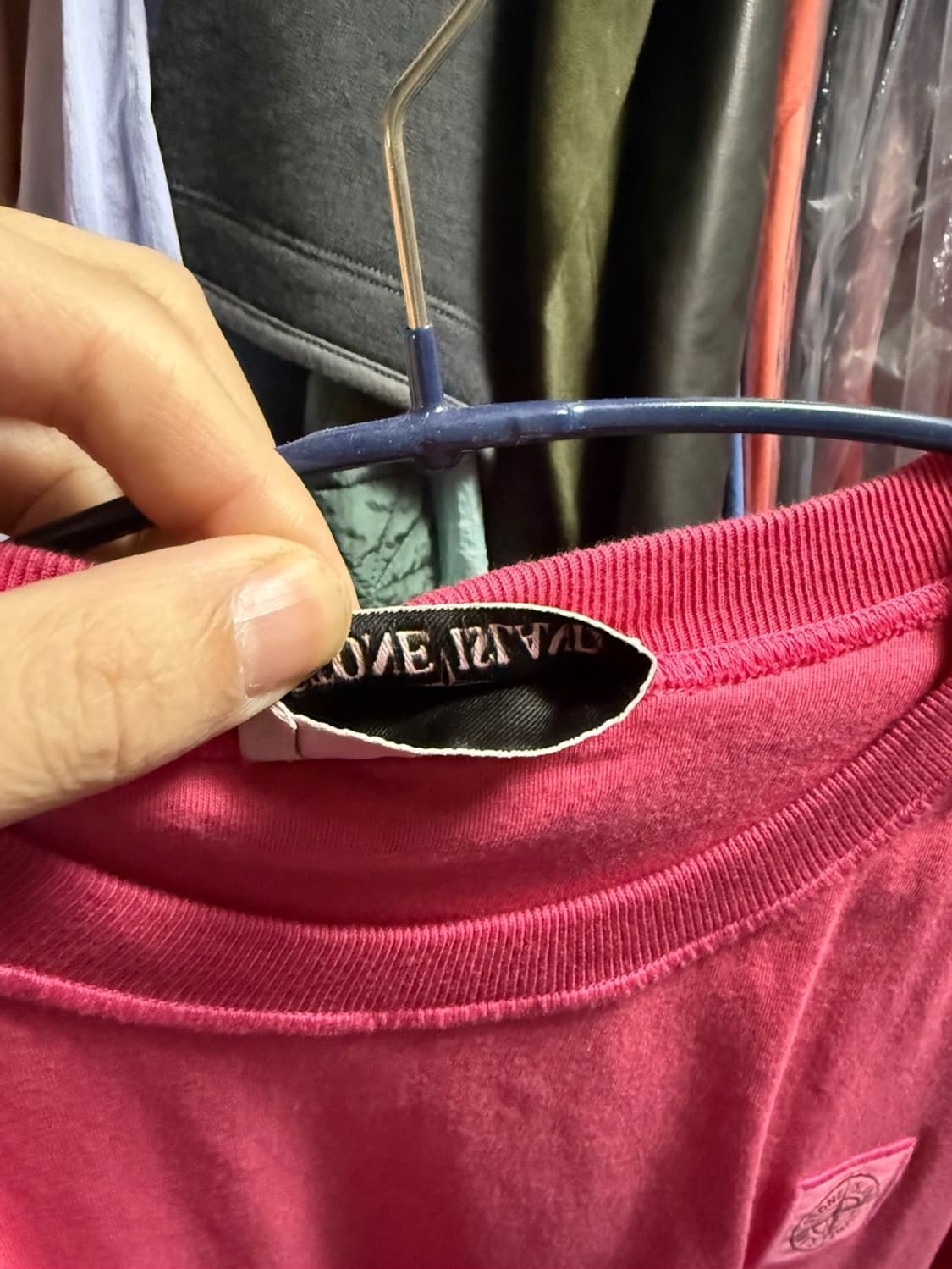 스톤아일랜드 FISSATO 다잉 자수로고 패치 반팔티셔츠 상품이미지6