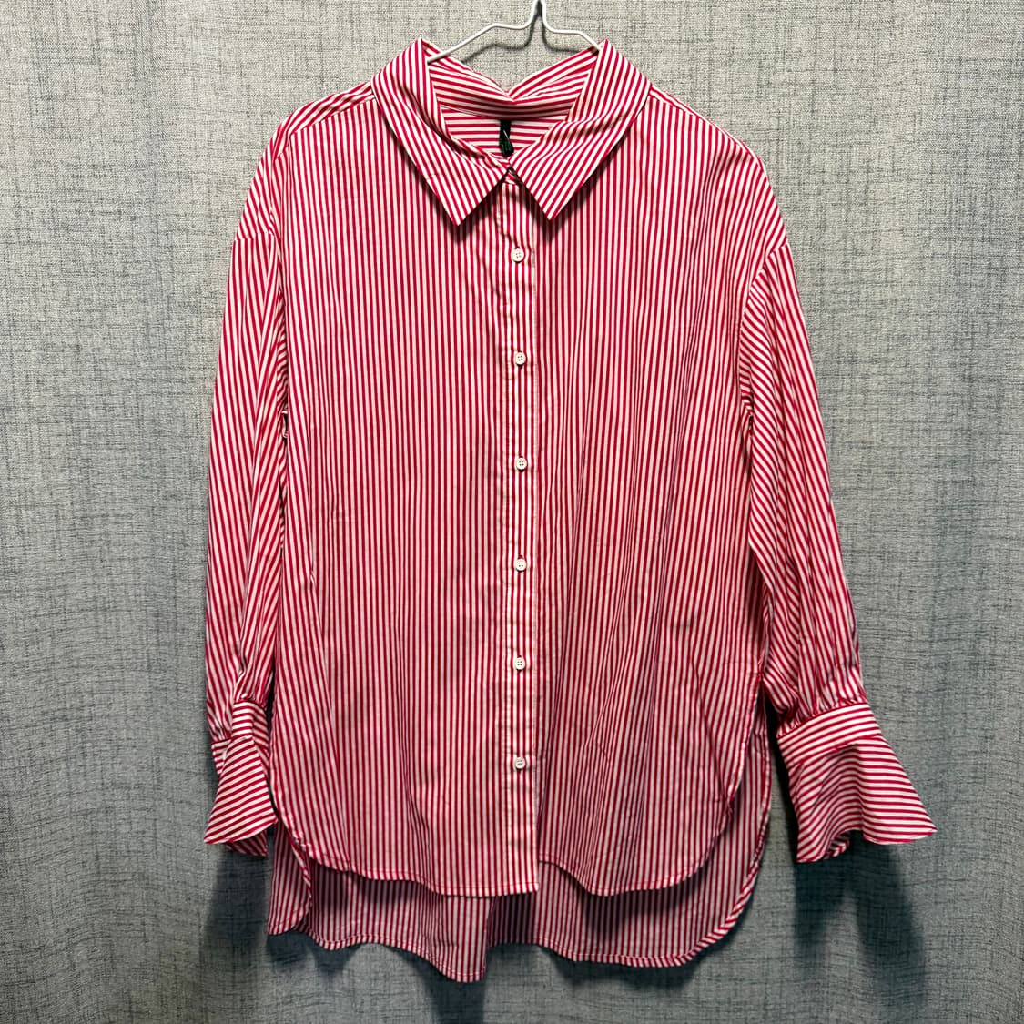 베네통 여성 스프라이트 카라 긴팔 셔츠  상품이미지1