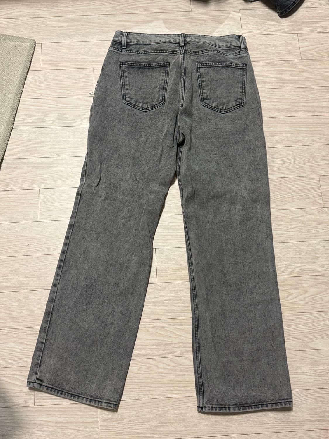 Stone-washed jeans 상품이미지2