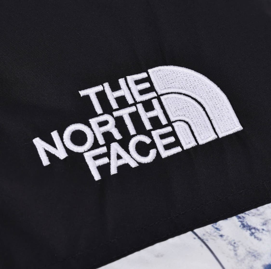 The North Face 레터링 로고 패턴 차이나 칼라 방수 다운 재킷 상품이미지4