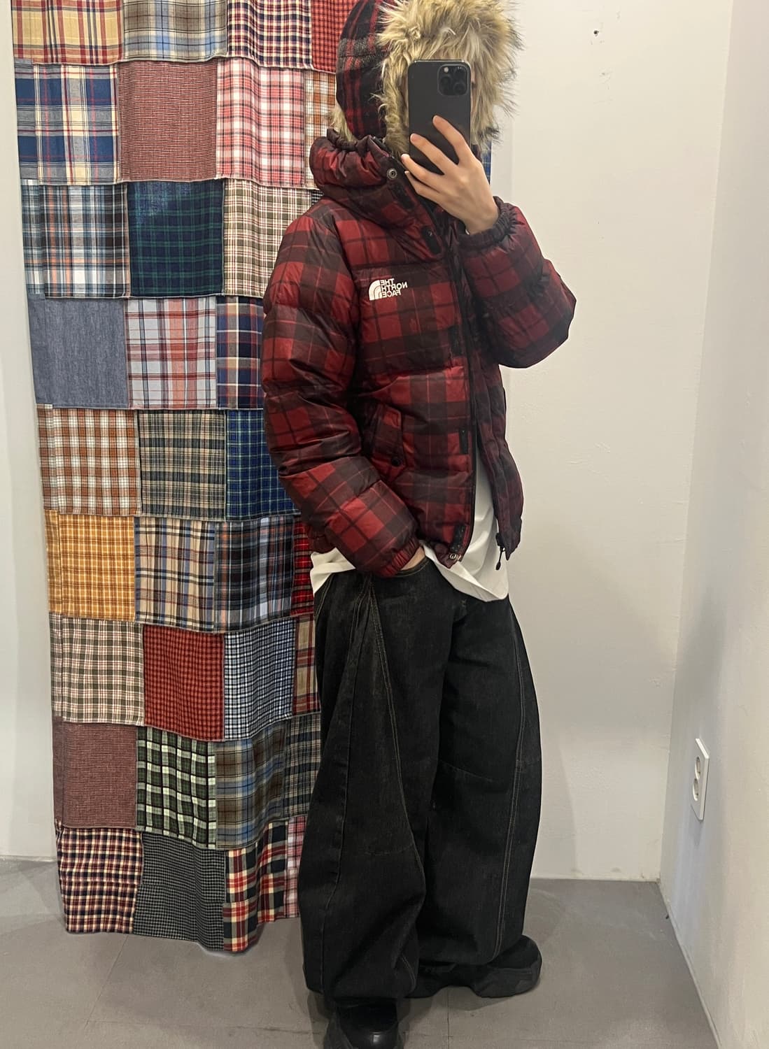 노스페이스 레드 체크 퀄팅 패딩 상품이미지3