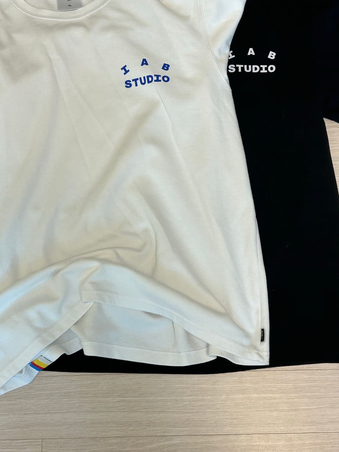 IAB studio 10주년 반팔 xl 흰,검 일괄판매 상품이미지1