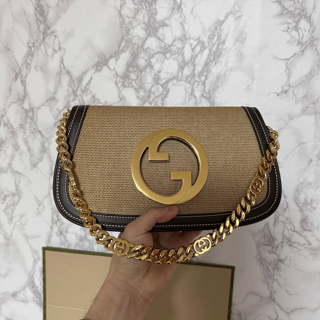 {새상품} 구찌 블론디 체인 숄더 크로스백

 상품이미지3