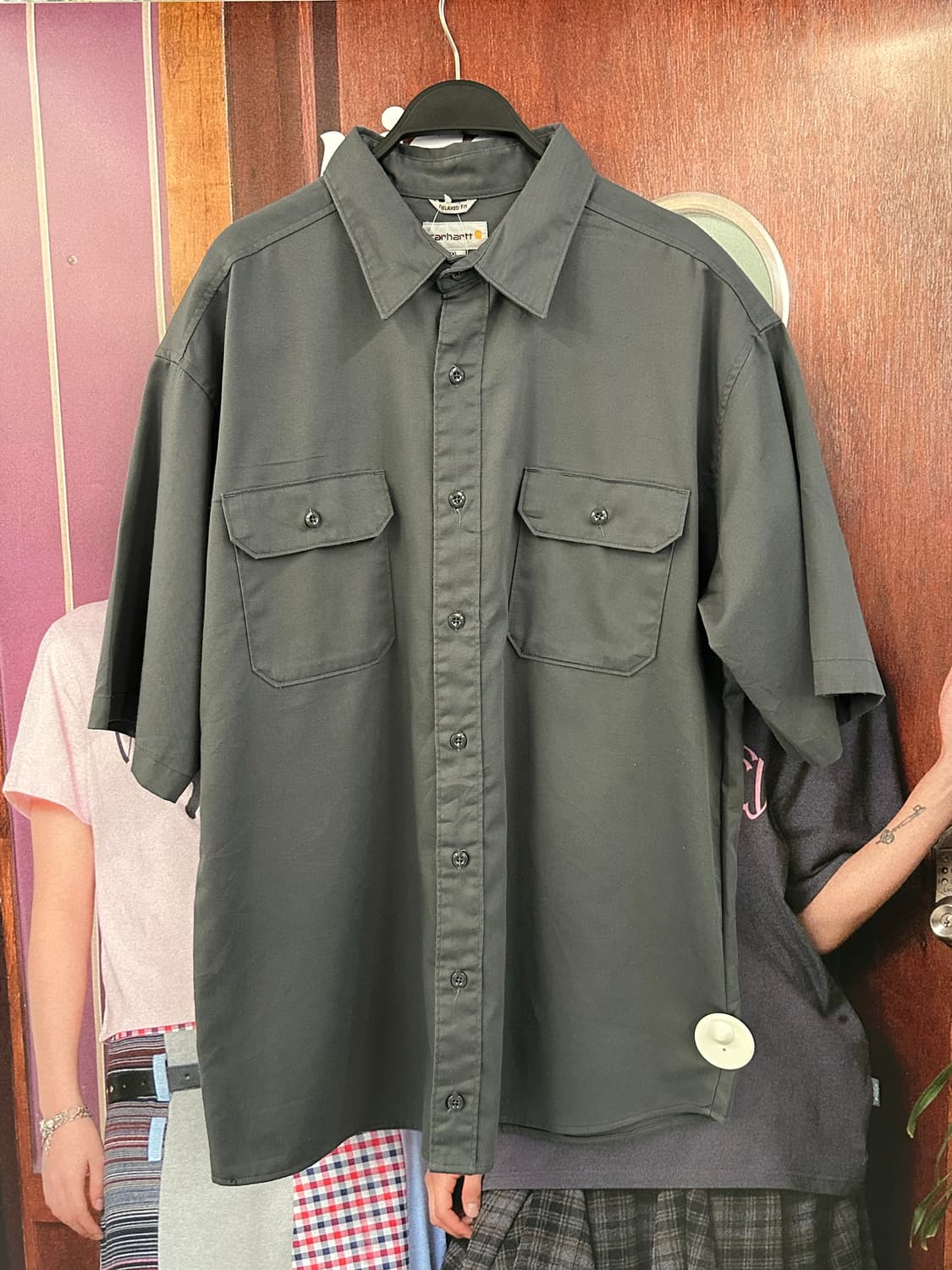 CARHARTT 칼하트 차콜그레이포켓 반팔셔츠 상품이미지1