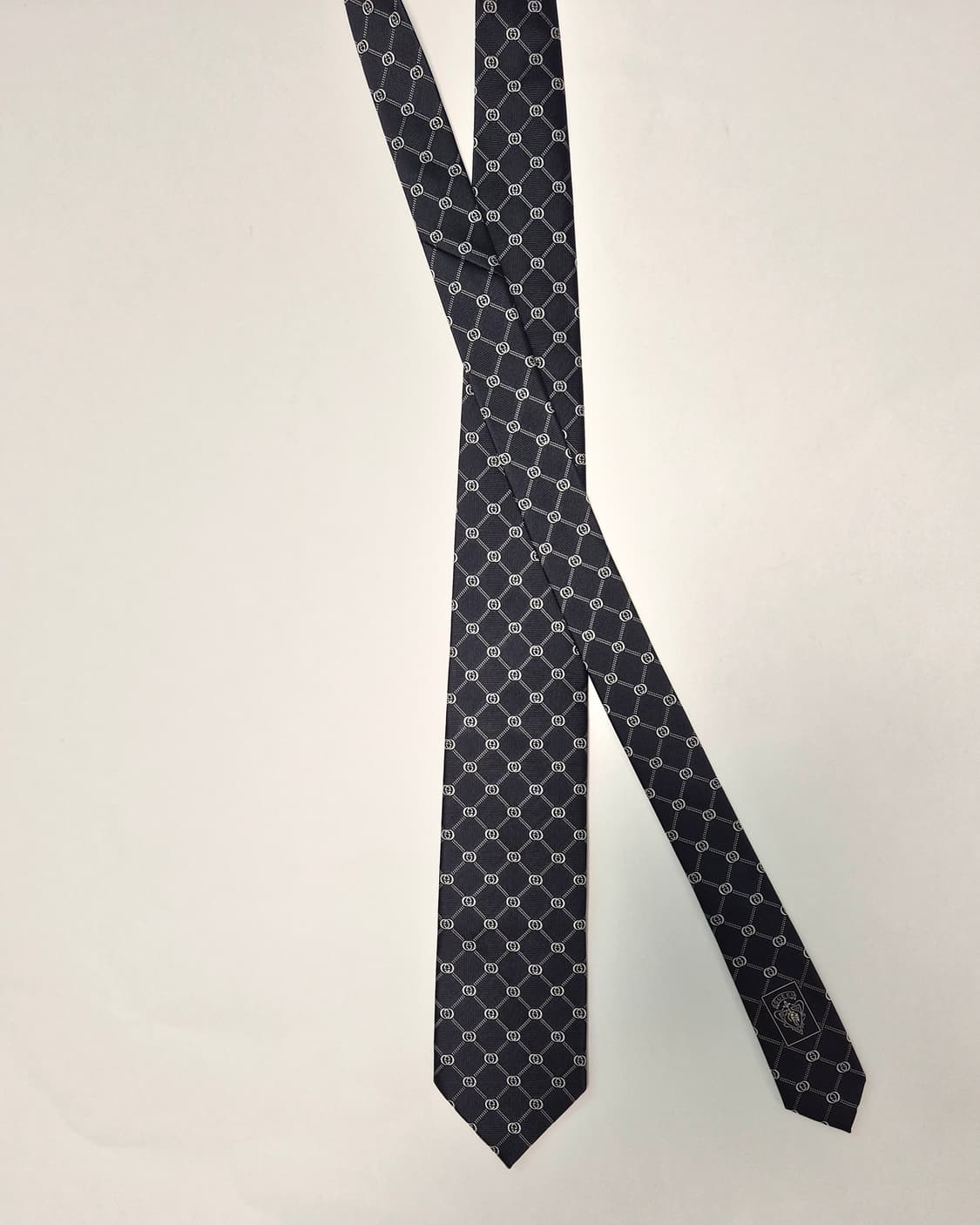 구찌 블랙 로고플레이 넥타이 상품이미지1
