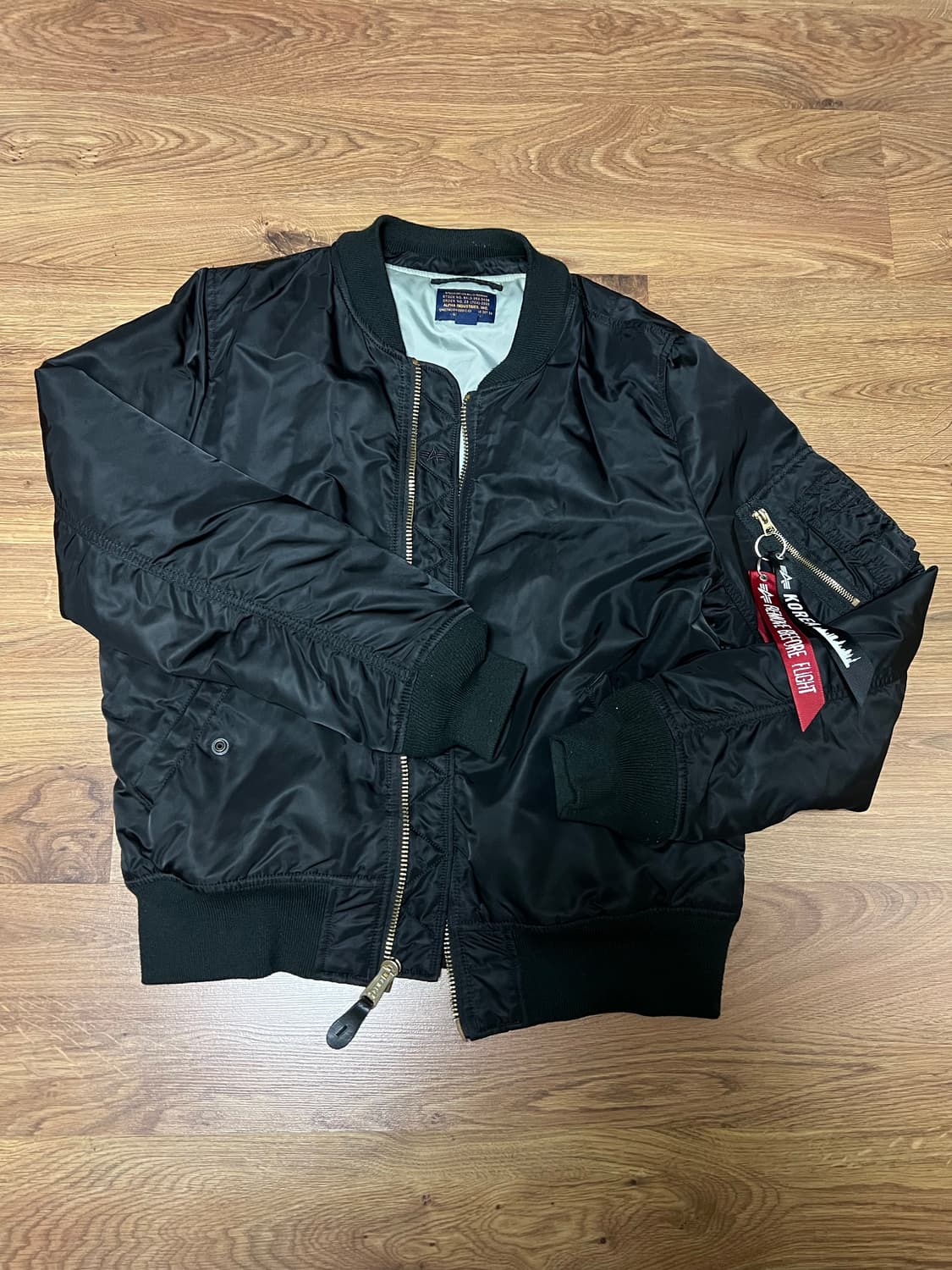알파인더스트리 항공점퍼 판매합니다 상품이미지1