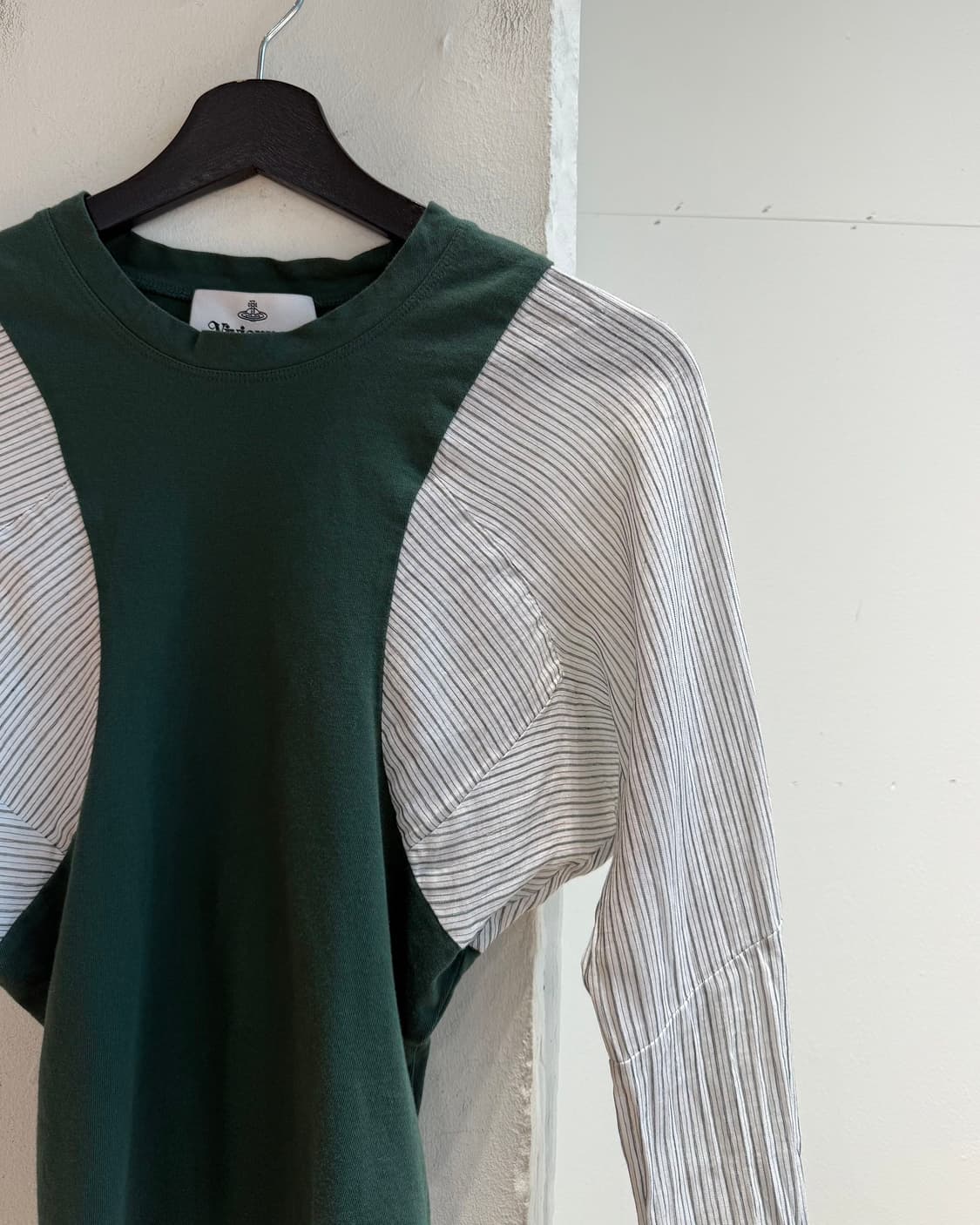 비비안 웨스트우드 그린 스트라이프 롱슬리브  상품이미지5