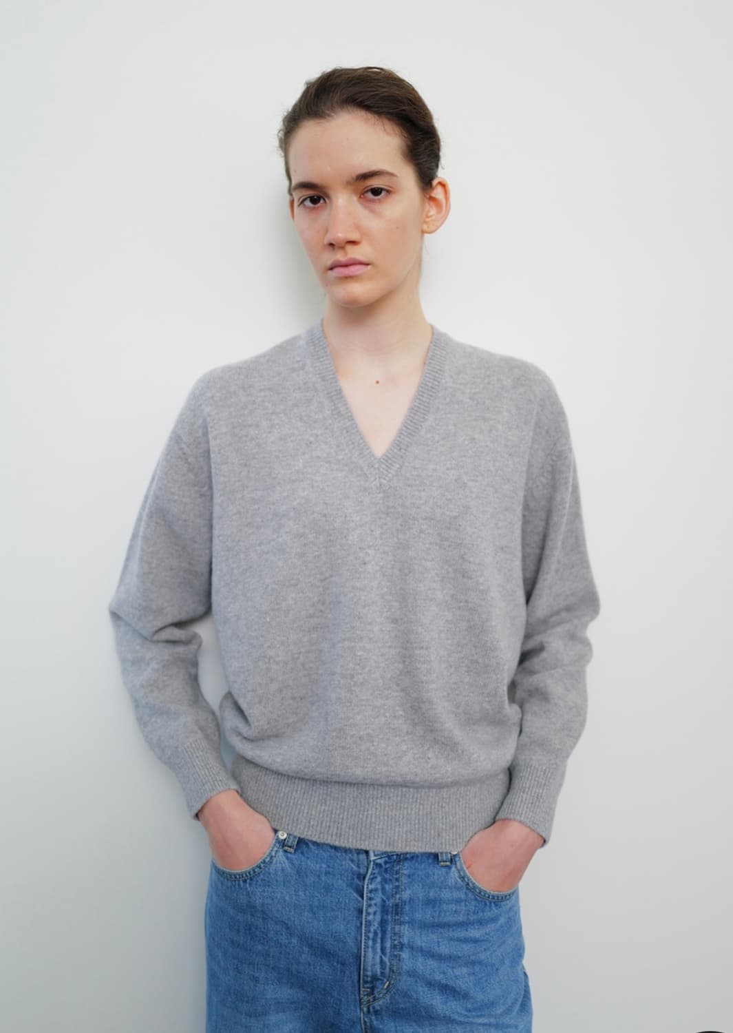 moondal 문달 브이넥 니트 그레이 상품이미지2