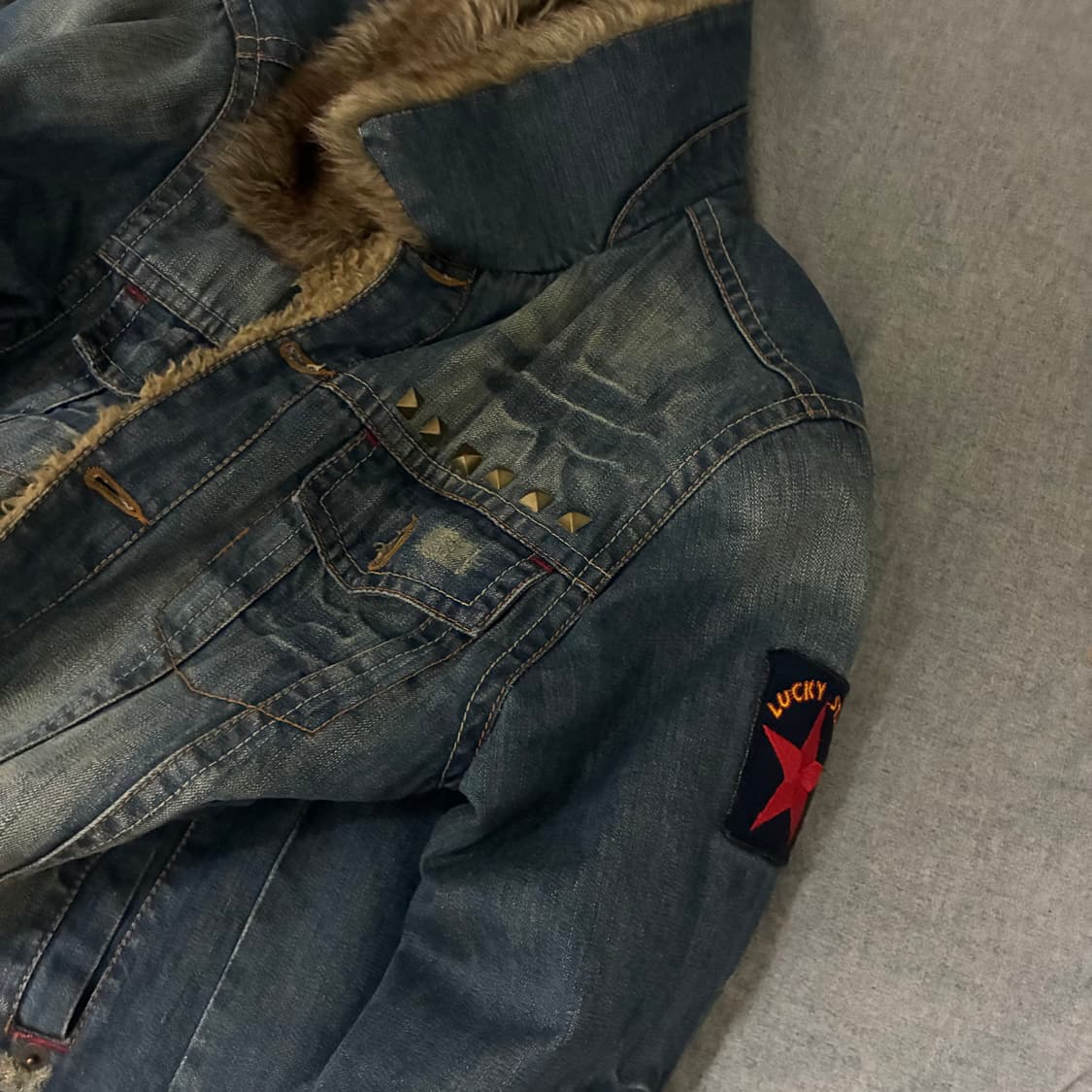 하이넥 퍼 스터드 데미지 청자켓 상품이미지8