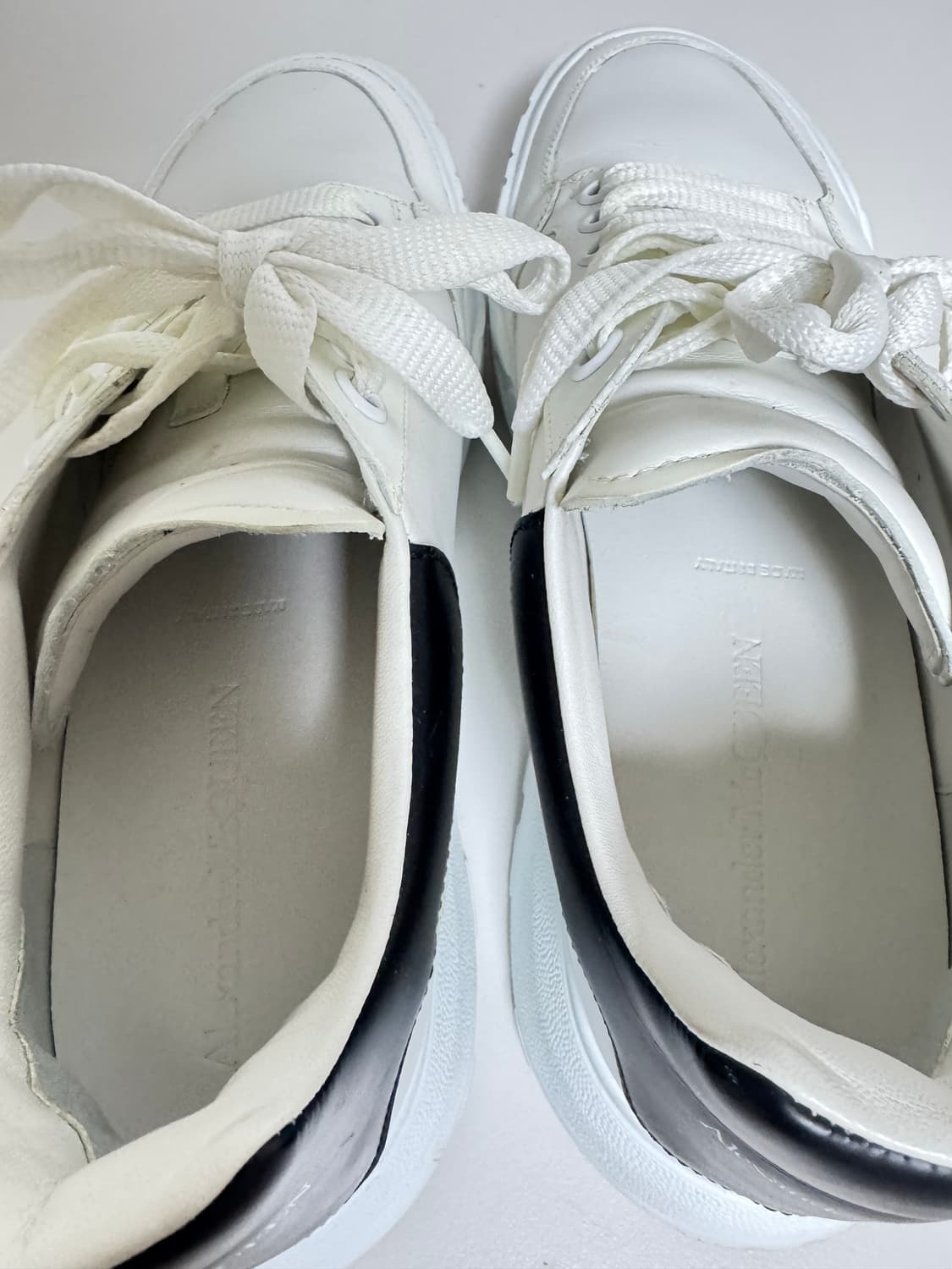 알렉산더 맥퀸 43 사이즈 275-280 상품이미지3