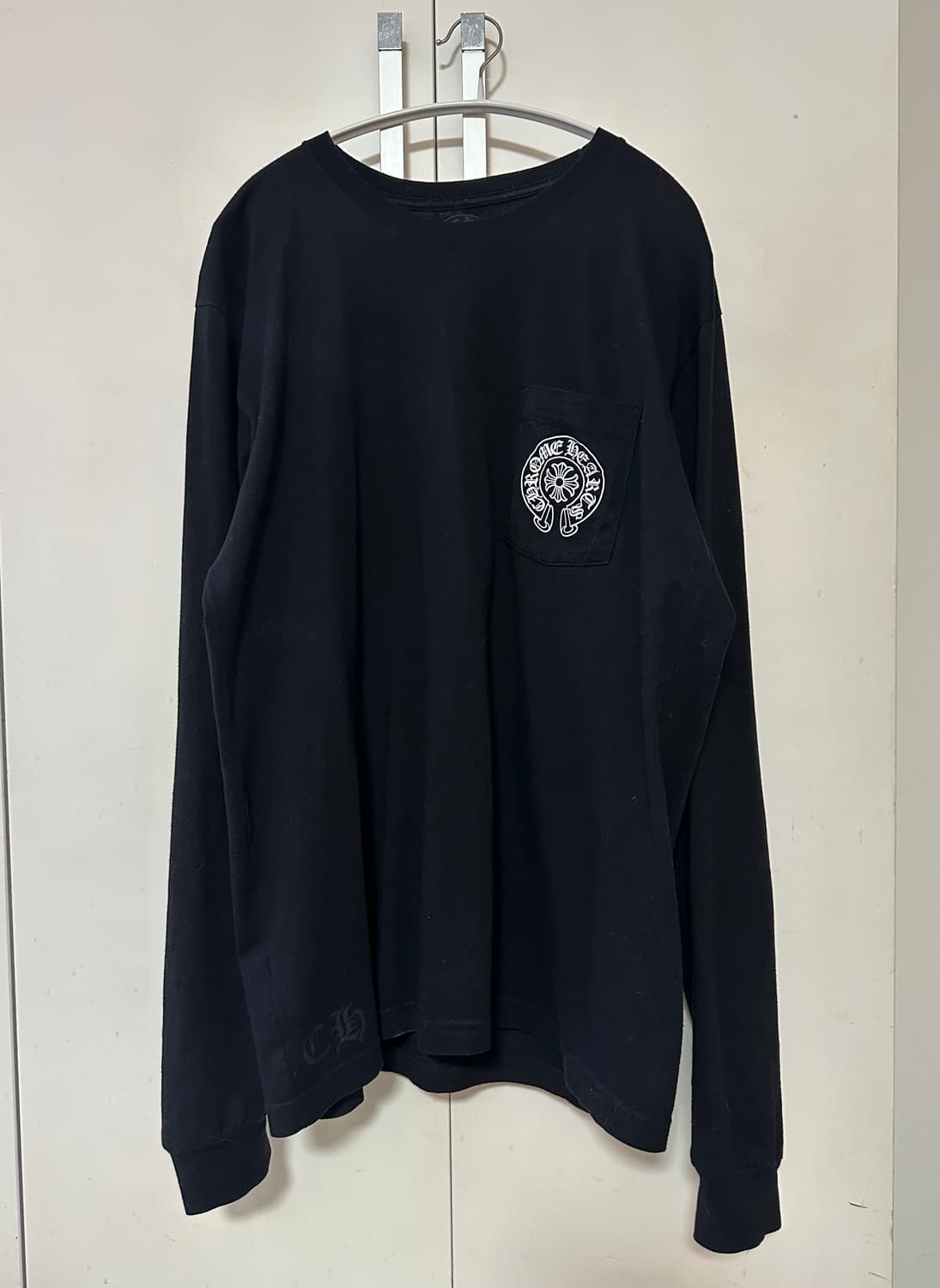 크롬하츠 라스베가스 플로랄 크로스 홀스슈 롱슬리브 긴팔 티셔츠  상품이미지3