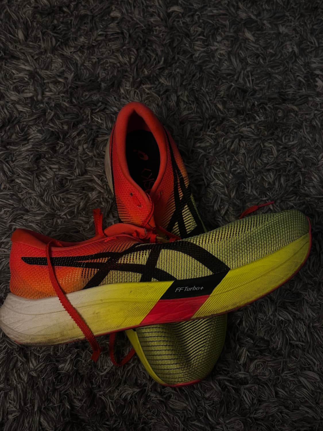 아식스 메타스피드 파리 엣지 상품이미지2