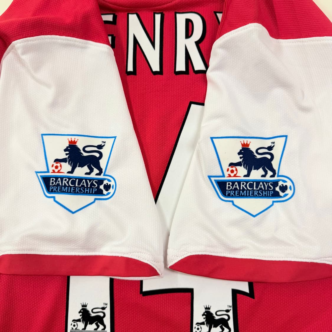 06-07 아스날 홈 앙리 유니폼 상품이미지5