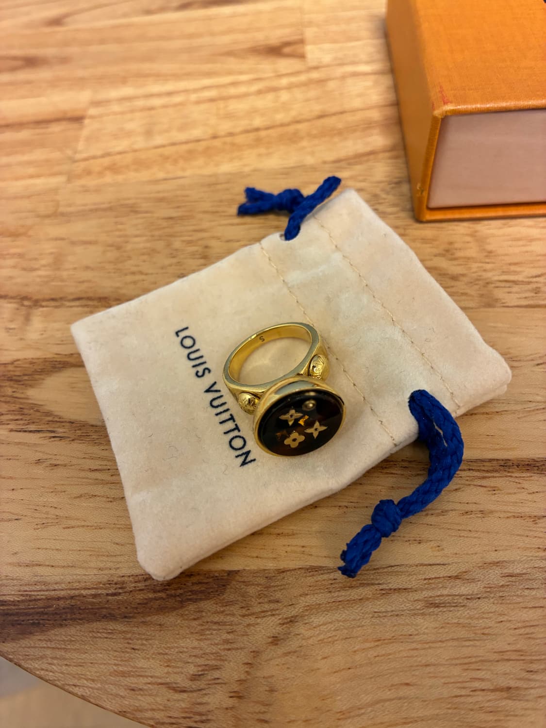 루이비통 반지 상품이미지2