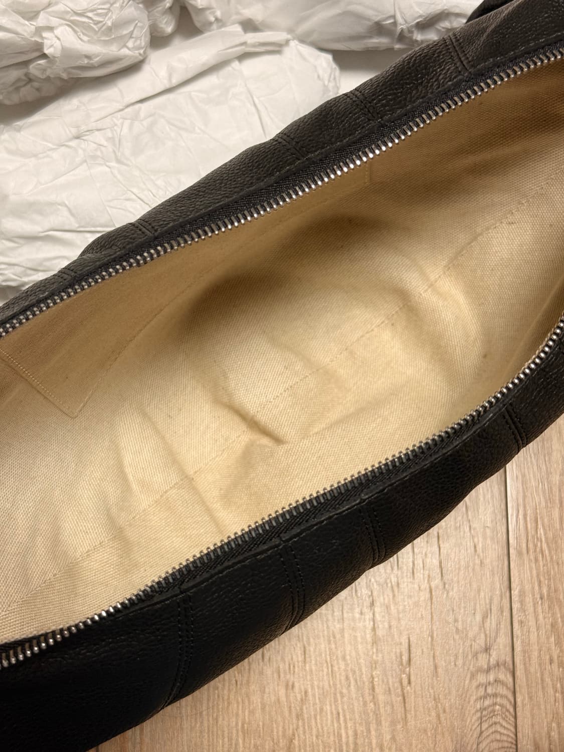 르메르 범백 크루아상 블랙 미디엄 그레인 가죽 상품이미지8