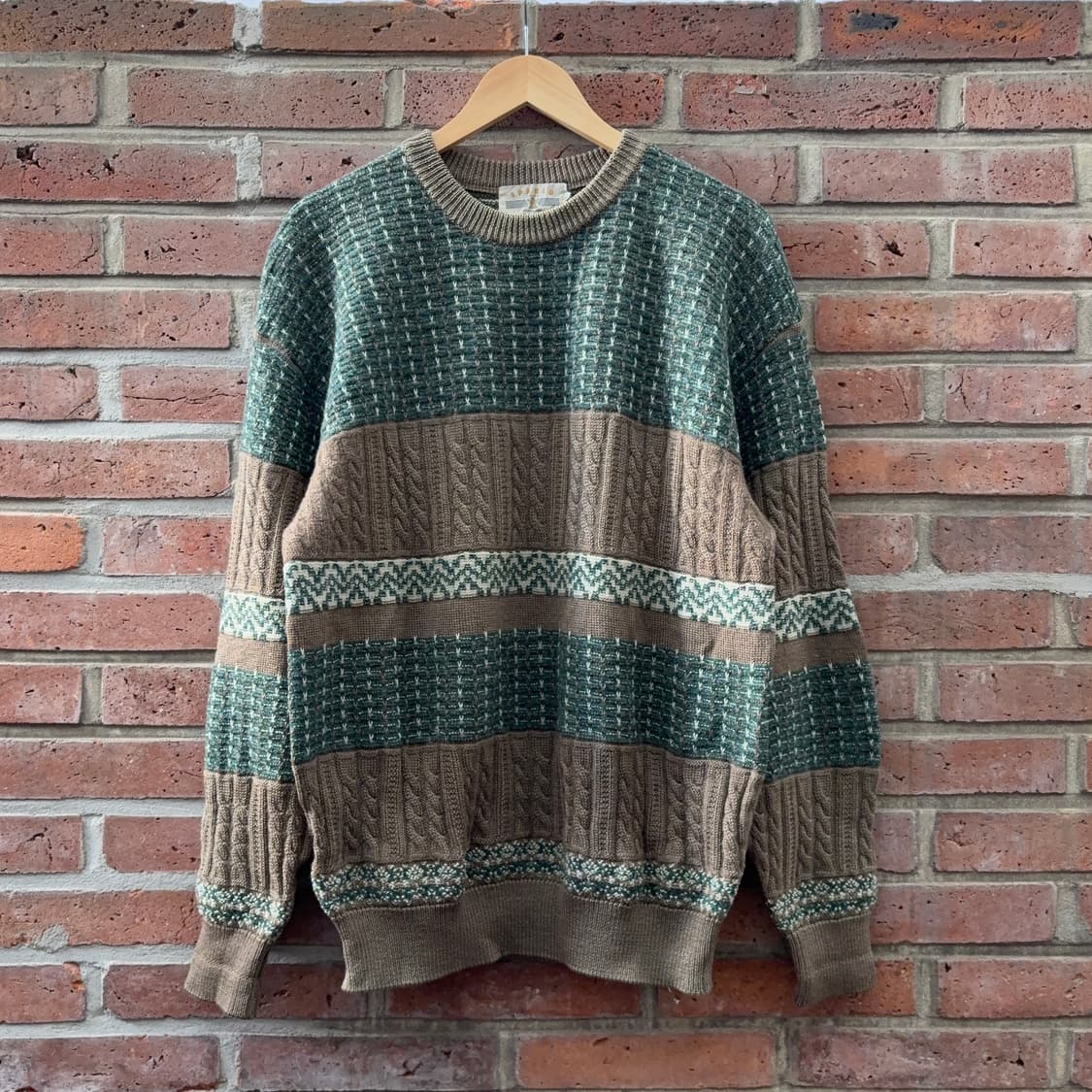 스파리오 패턴 니트 스웨터 (일본 생산) 상품이미지1