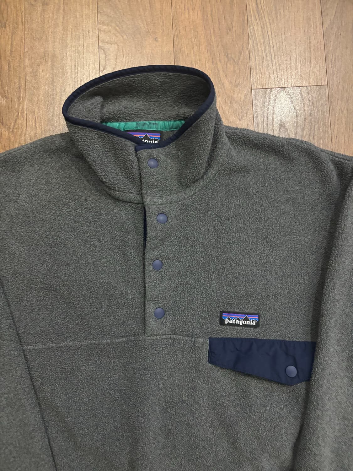 파타고니아 헤비웨이트 신칠라 니켈 네이비 M사이즈 상품이미지3