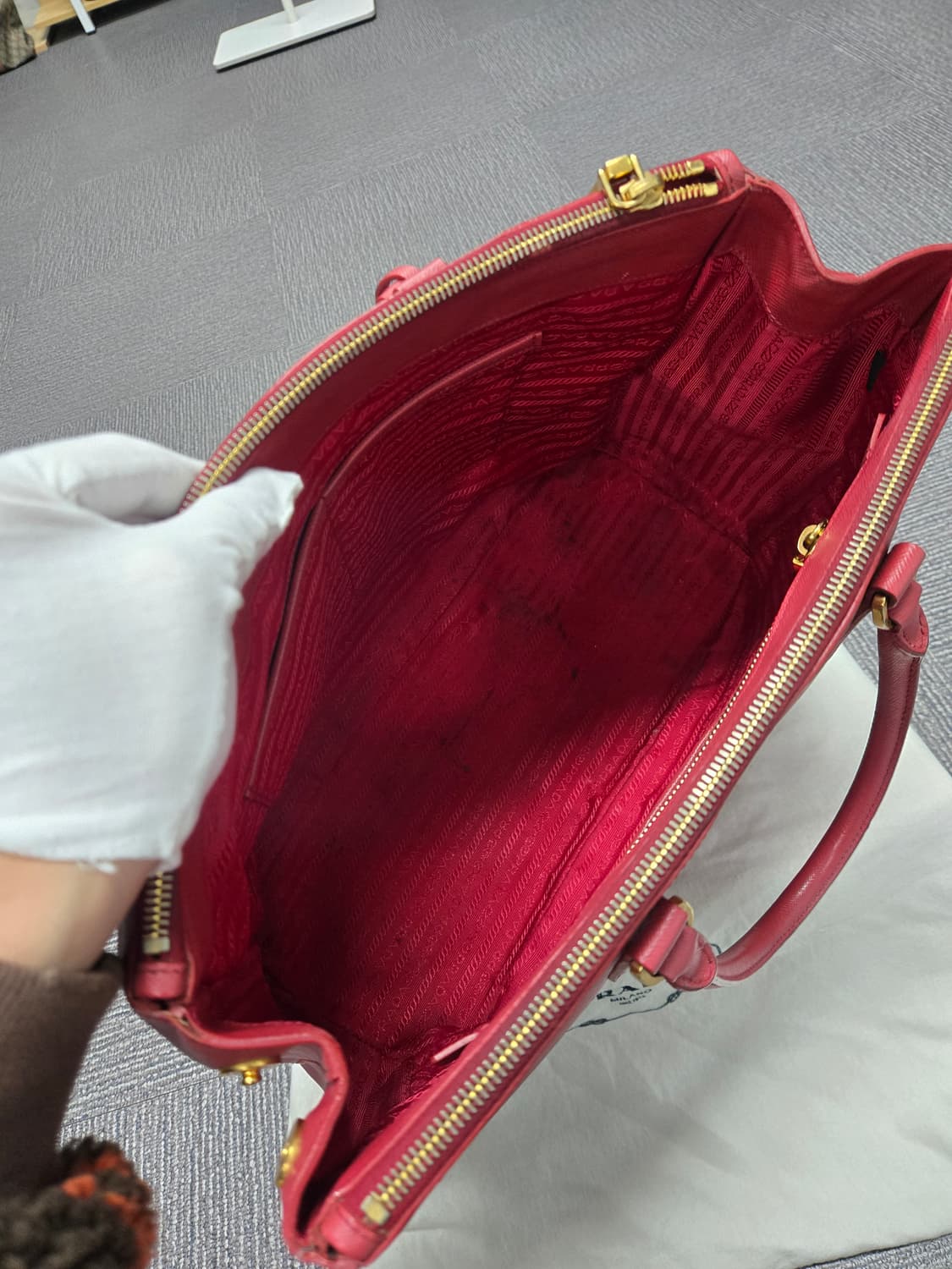 [특가][정품]프라다 사피아노 토트백 상품이미지6