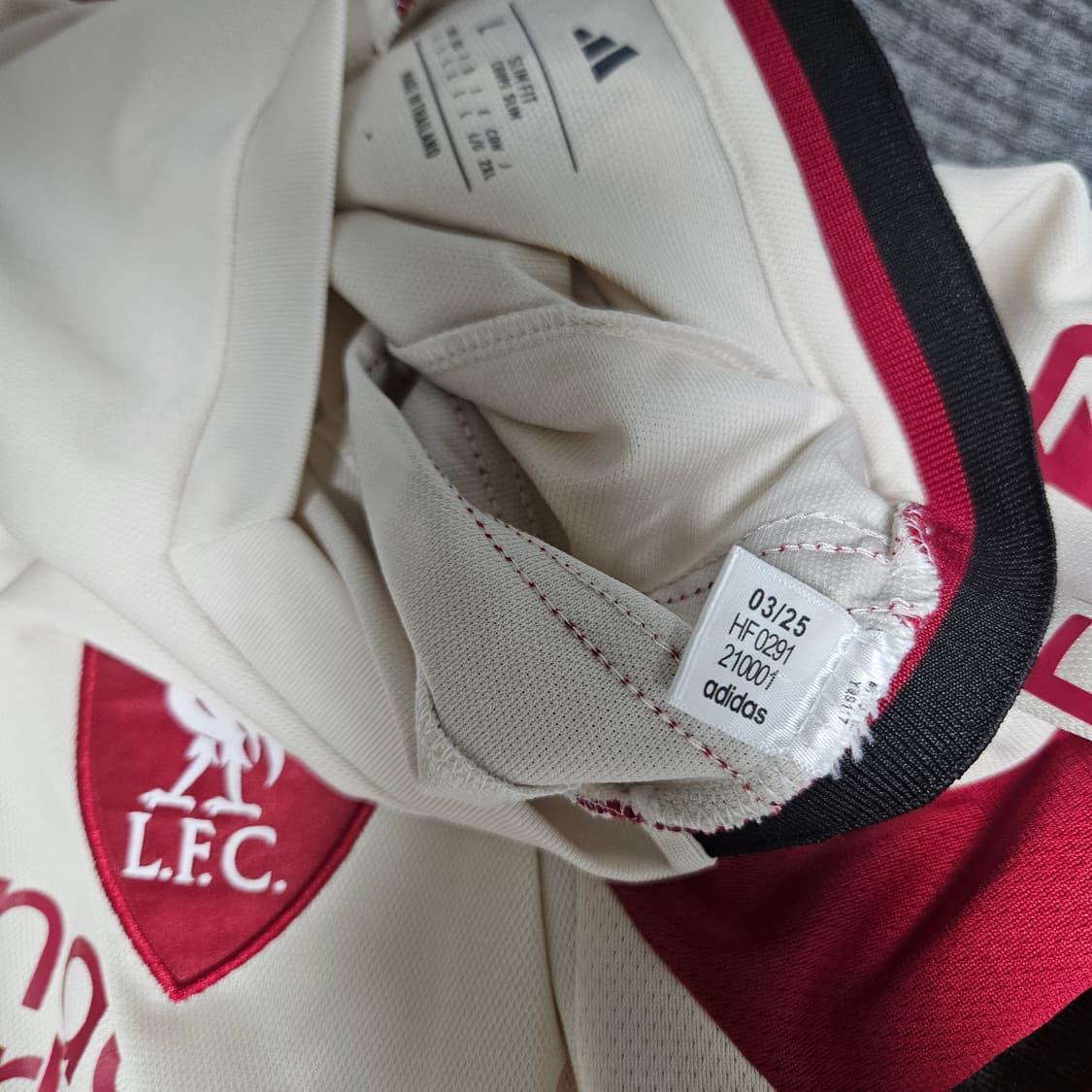 25/26 리버풀 원정 유니폼 (비르츠 마킹) 상품이미지5