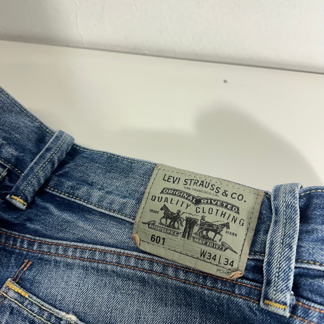 L 리바이스601 스트레이트핏 워시드 데님팬츠 상품이미지2