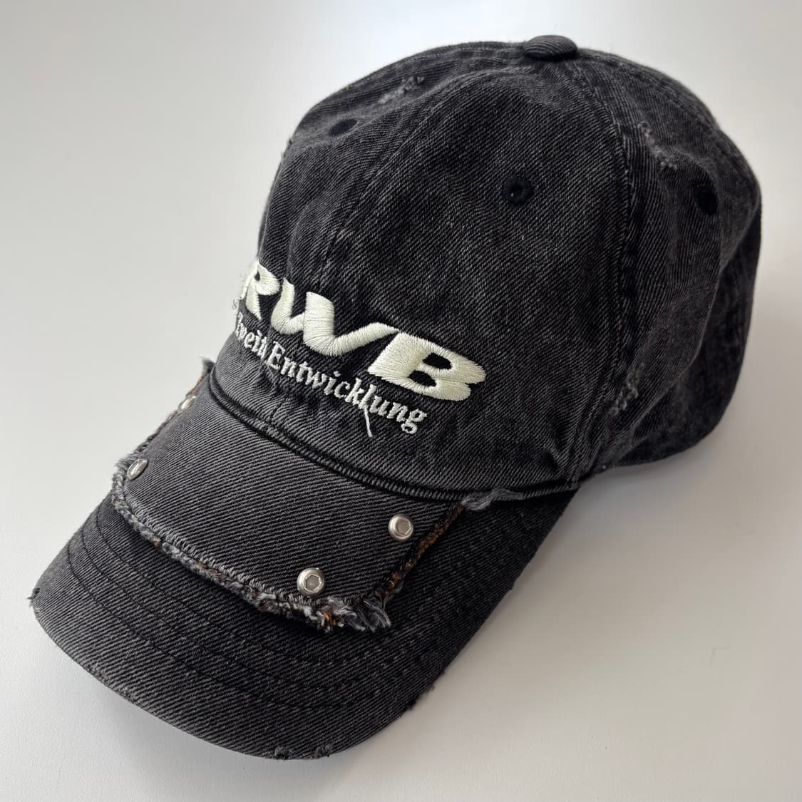 RWB 즈와이트 엔트윅클룽(Zweite Entwicklung) 커스텀 캡 상품이미지1