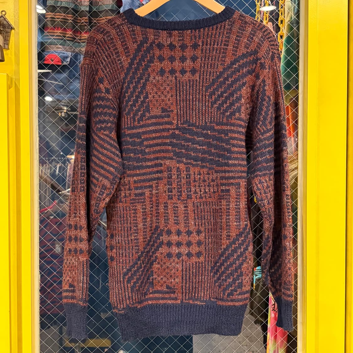 gim vintage 패턴 라운드 니트 상품이미지8