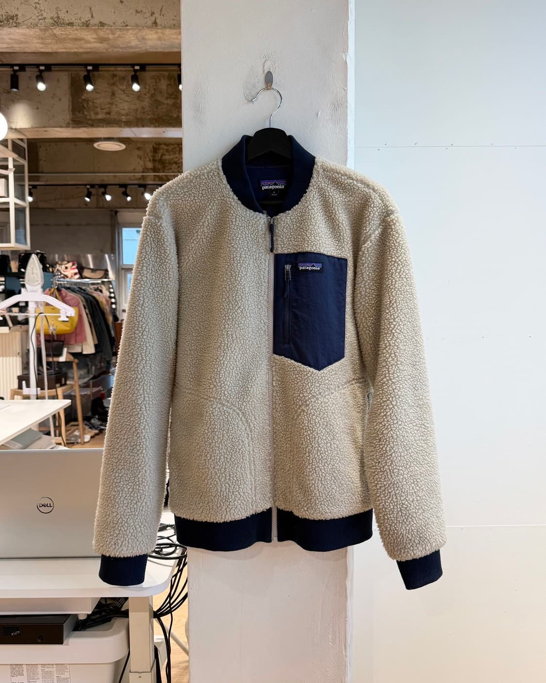 파타고니아 맨즈 클래식 레트로-X 플리스 봄버 자켓 상품이미지1