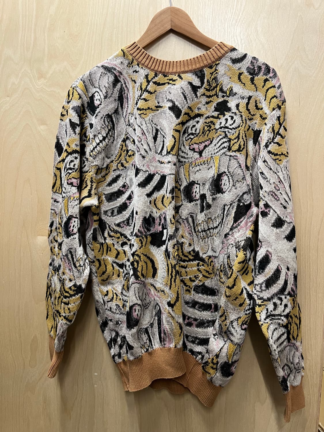 와코마리아 팀레이 니트 L사이즈 팝니다 상품이미지1