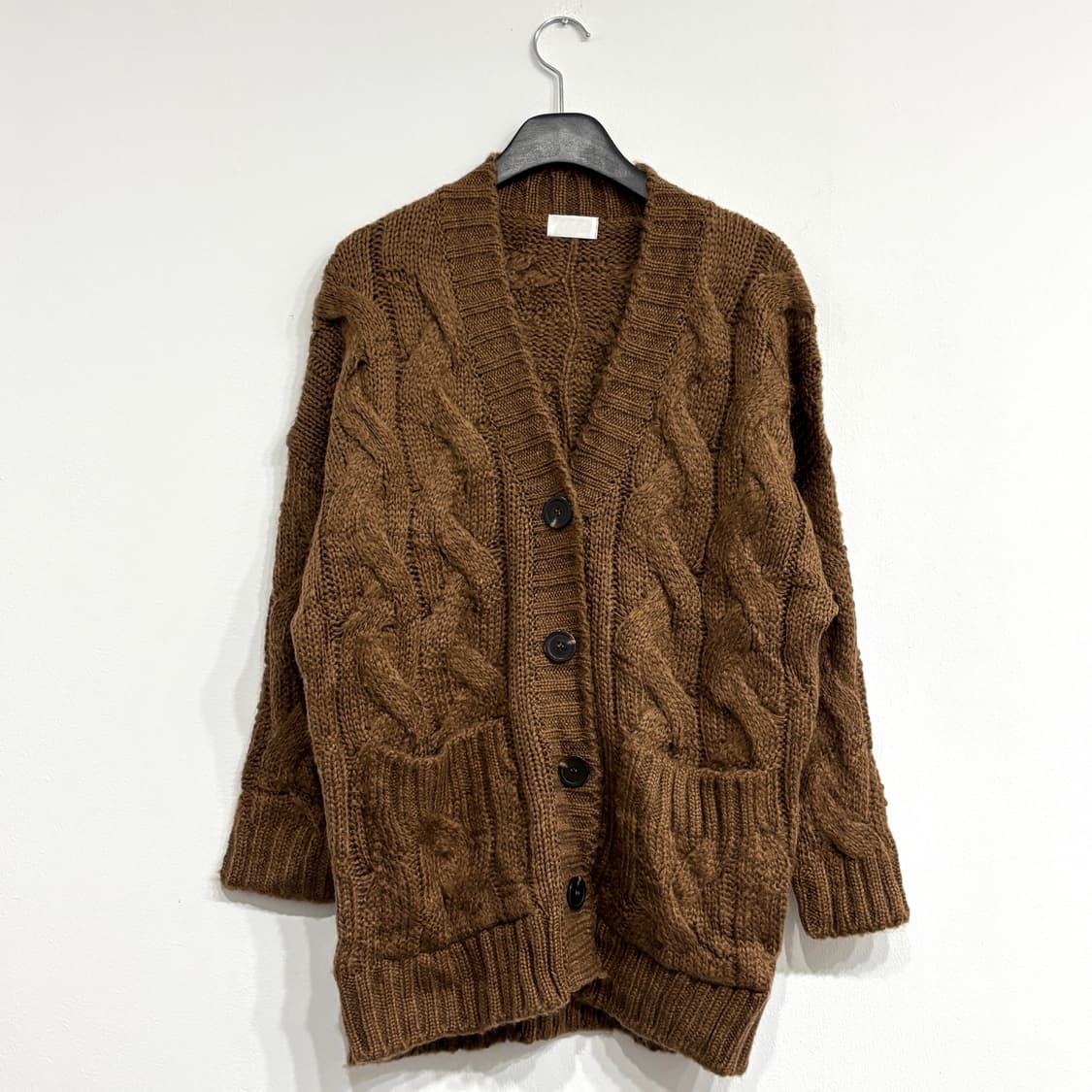 [새상품] 꽈배기 니트 가디건 상품이미지1