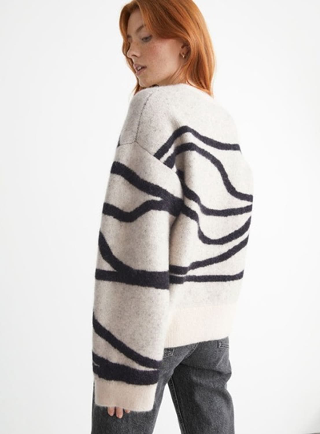 앤아더스토리 쟈가드 모헤어 니트  상품이미지3