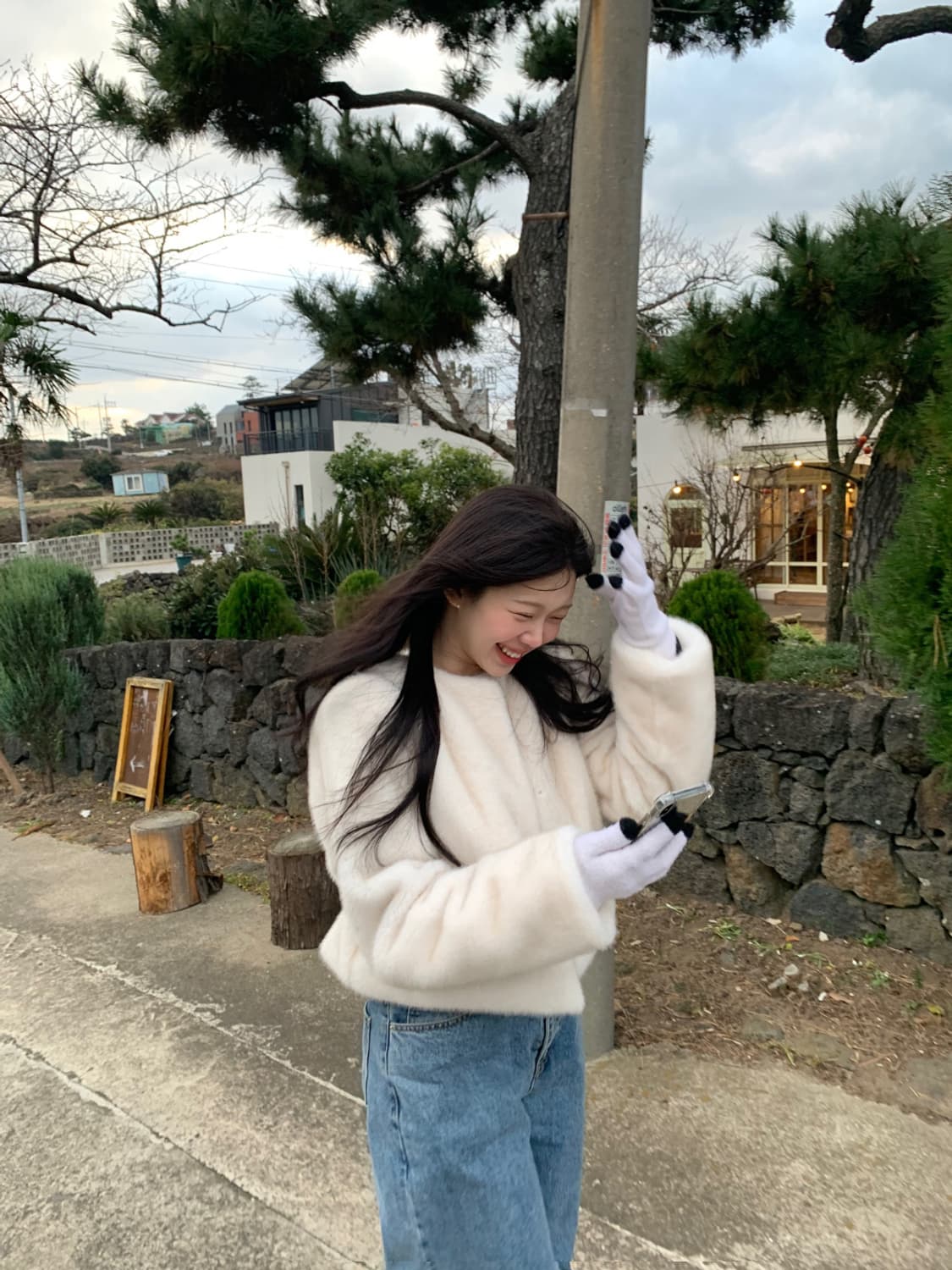 온트 홀리데이 퍼자켓 퍼 코트 뽀글이 타낫 샵리즈 온드민 포에토 위아썸 상품이미지3