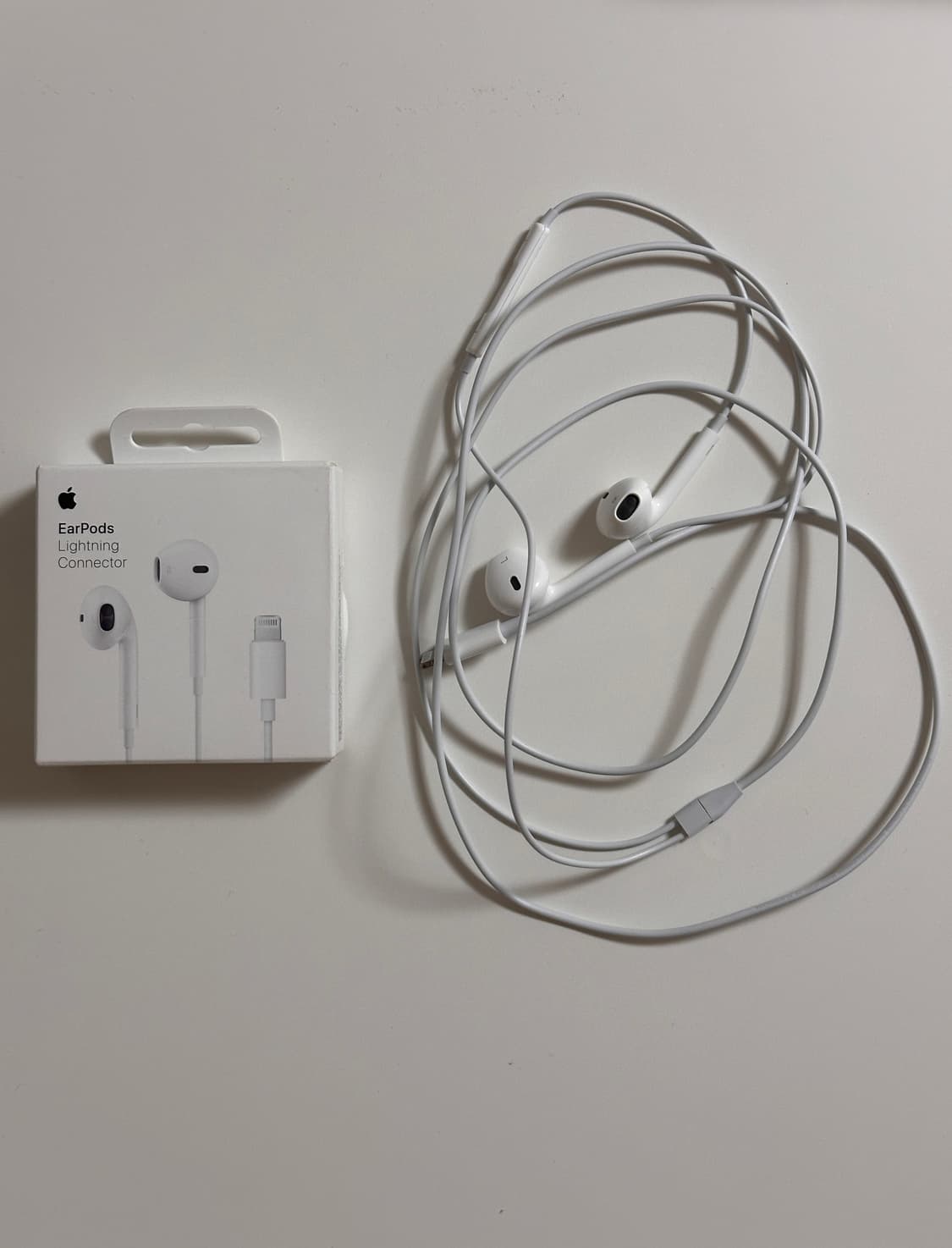 애플 Apple 정품 라이트닝 8핀 이어팟 이어폰 상품이미지1