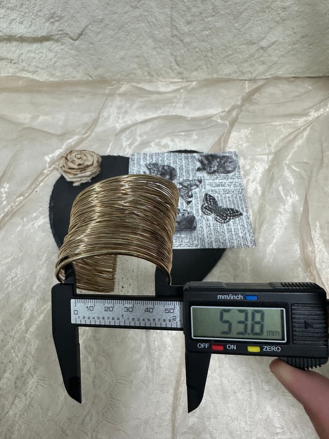 빈티지  골드톤 와이어랩핑 오픈 팔찌 상품이미지2