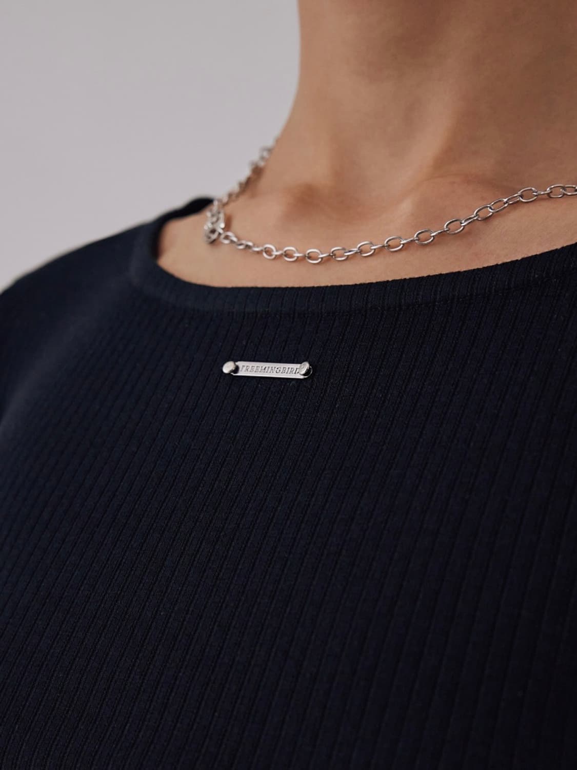 트리밍버드 보트넥 핑거홀 슬리브리스 상품이미지4