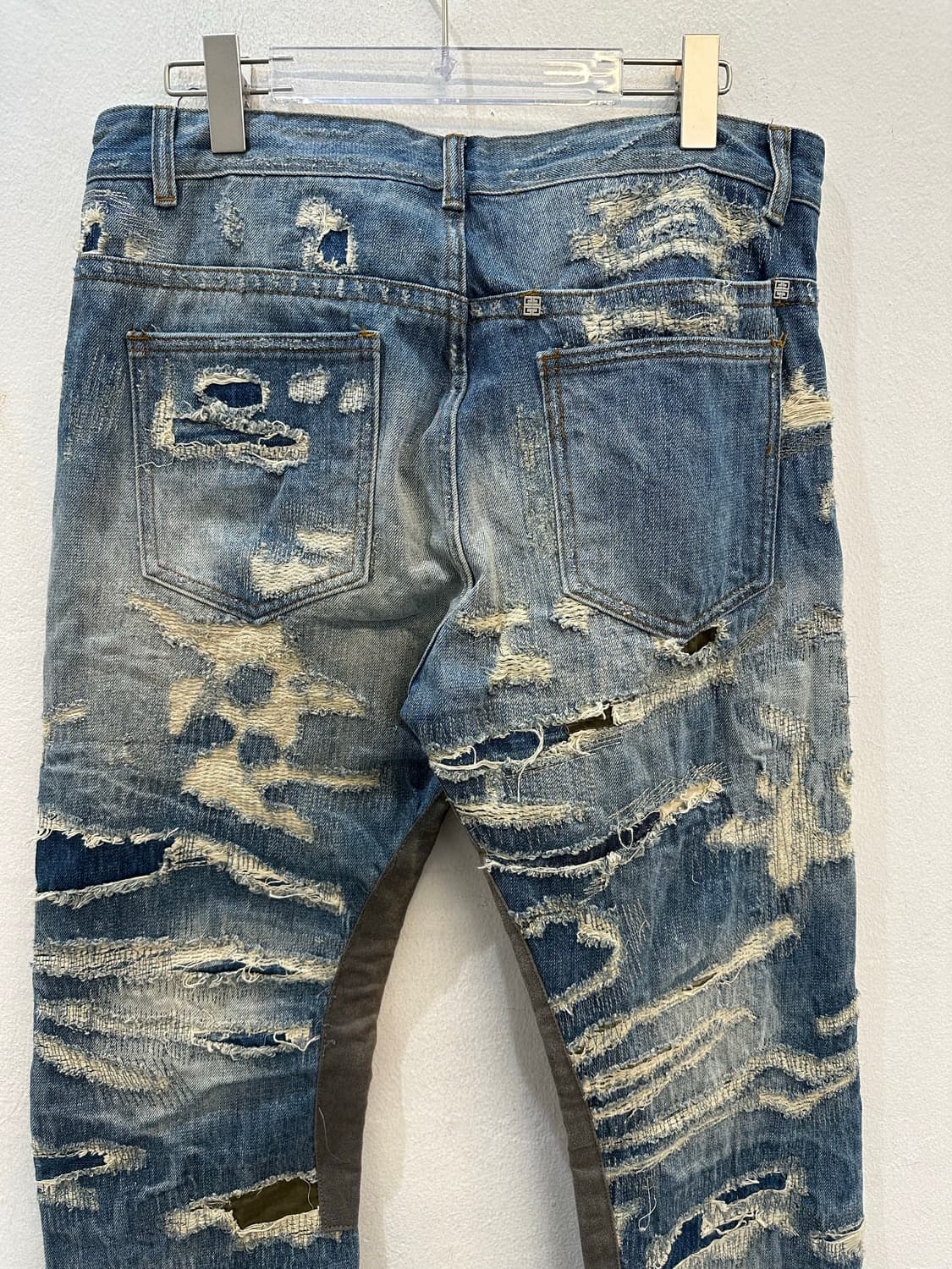 Givenchy damage detail denim pants 상품이미지6