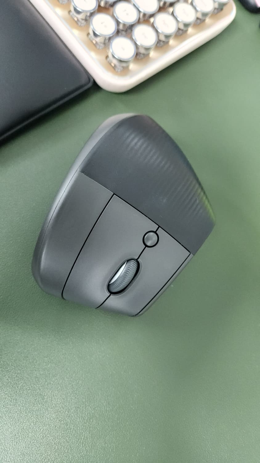 # 로지텍 리프트 블랙 국내정품 버티컬마우스 lift 무소음마우스 상품이미지6